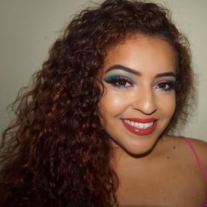 Meet your Posher, Esmeralda